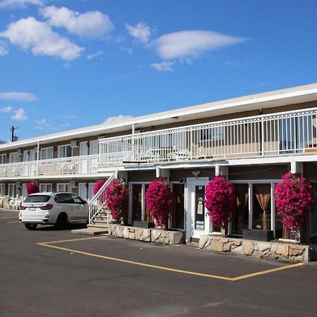 Plaza Motel Penticton Dış mekan fotoğraf