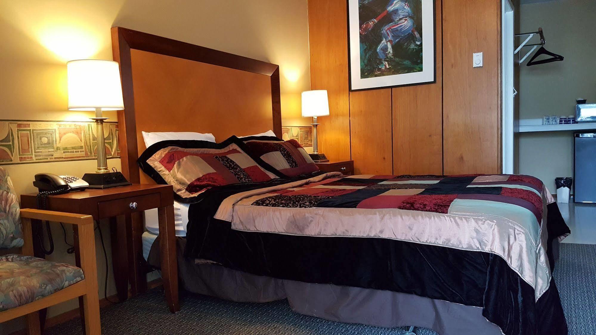 Plaza Motel Penticton Dış mekan fotoğraf